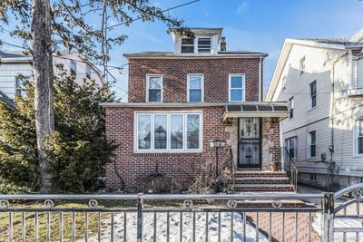 /international/us/173-15-109th-avenue-jamaica-ny-110103531583/
