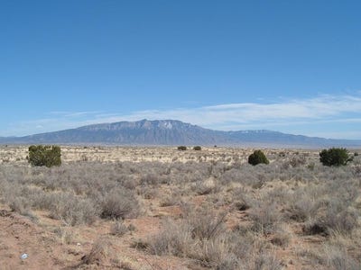 /international/us/5611-baniff-25b29l64-court-ne-rio-rancho-nm-110095773090/