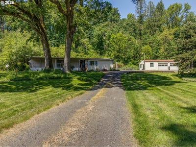 /international/us/215-e-scott-ave-woodland-wa-110108257656/