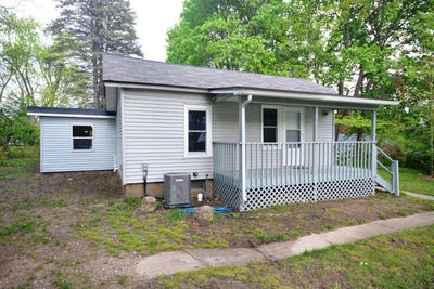/international/us/822-n-berrien-street-albion-mi-110108176017/