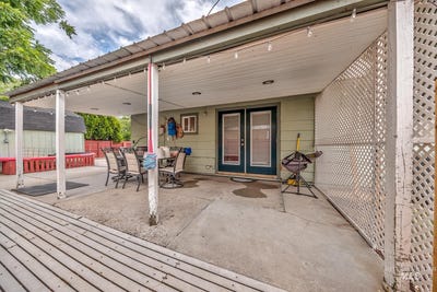 /international/us/283-nw-6th-st-ontario-or-110108930827/