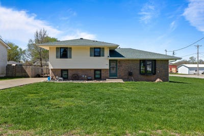/international/us/200-mitchell-avenue-sw-mitchellville-ia-110107437659/