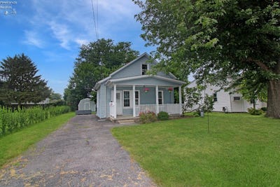 /international/us/232-cedar-street-port-clinton-oh-110109009046/