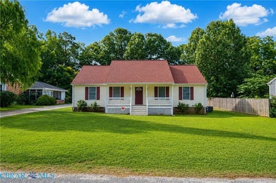 /international/us/7306-leigh-drive-hayes-va-110108745394/