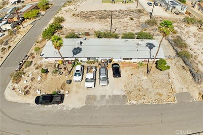 /international/us/13345-mesquite-road-whitewater-ca-110095925829/