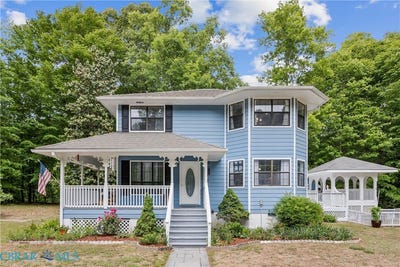 /international/us/213-elfwood-lane-surry-va-110108073515/