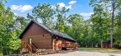 /international/us/108-red-hawk-trail-ellijay-ga-110101402189/