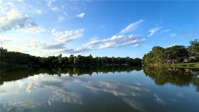 /international/us/86-pecan-drive-linn-valley-ks-110110366679/