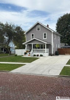 /international/us/122-livingston-avenue-jamestown-ny-110110351968/