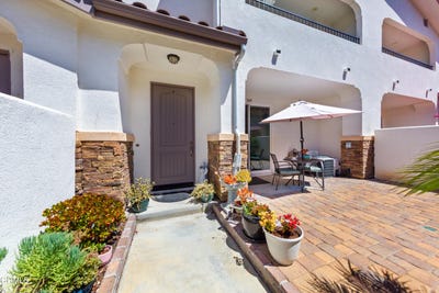 /international/us/345-newbury-vista-lane-thousand-oaks-ca-110107734564/