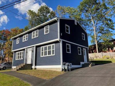 /international/us/1029-mammoth-road-manchester-nh-110107717705/