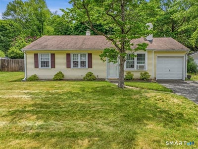 /international/us/30-van-horn-drive-east-haven-ct-110108819390/