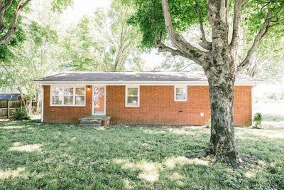 /international/us/7531-springfield-road-franklin-ky-110107939167/
