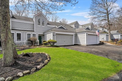 /international/us/71-woodlands-drive-tuxedo-park-ny-110098631241/