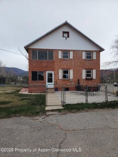 /international/us/4913-colorado-82-glenwood-springs-co-110107173218/