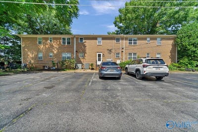 /international/us/8223-bailey-cove-road-se-huntsville-al-110108678266/