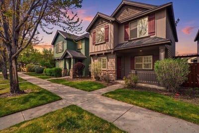 /international/us/437-nw-27th-street-redmond-or-110107797473/