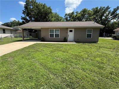 /international/us/320-e-allison-street-nevada-mo-110108447688/