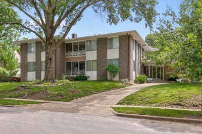/international/us/4225-grand-avenue-des-moines-ia-110109337846/