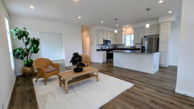 /international/us/8357-cedarwood-lane-citrus-heights-ca-110107628189/
