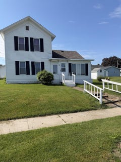 /international/us/1403-bangor-st-bangor-wi-110108269124/