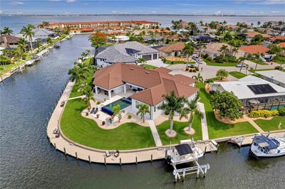 /international/us/2795-bay-court-punta-gorda-fl-110108358798/