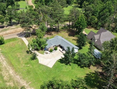 /international/us/415-woodland-road-batesville-ms-110107795628/