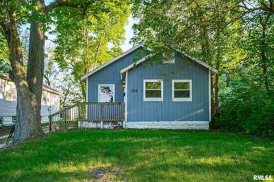 /international/us/238-cooper-street-pekin-il-110107718229/