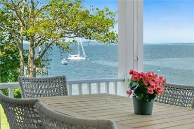 /international/us/376-east-shore-road-jamestown-ri-110104217365/