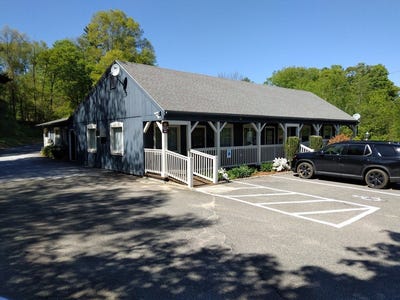 /international/us/630-main-street-sturbridge-ma-110108120947/