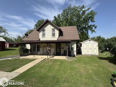 /international/us/632-n-6th-street-centerville-ia-110099478993/
