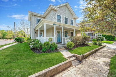 /international/us/401-wiggins-street-greenport-ny-110107227587/