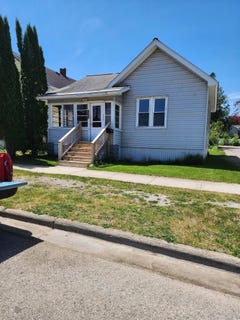 /international/us/520-w-lake-street-alpena-mi-110108467078/