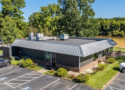 /international/us/100-s-main-street-lillington-nc-110104033173/