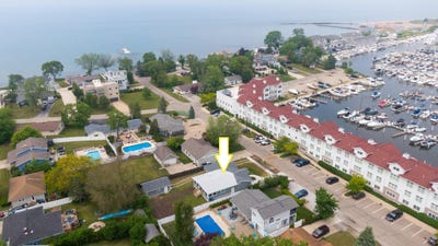 /international/us/340-n-berrien-street-new-buffalo-mi-110100088544/