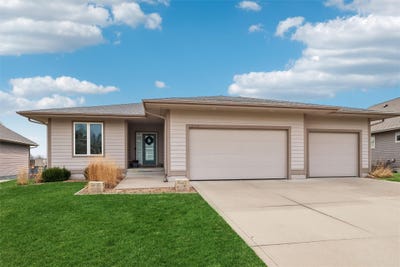 /international/us/1315-bailey-court-adel-ia-110106732354/