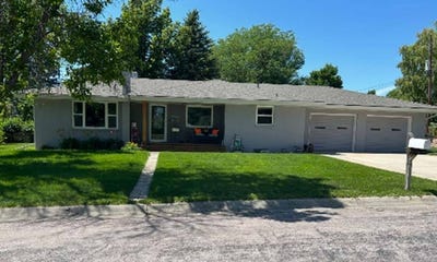 /international/us/900-n-elm-gordon-ne-110107755396/