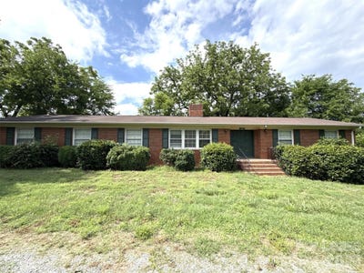 /international/us/112-w-highway-218-monroe-nc-110108391161/