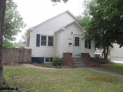 /international/us/1725-p-street-gering-ne-110101238442/