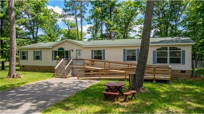 /international/us/8378-onigum-road-nw-walker-mn-110107924357/