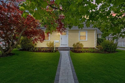 /international/us/19-wilbur-st-easton-ma-110108143970/