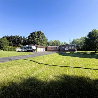 /international/us/17136-semerad-road-meadville-pa-110108480480/