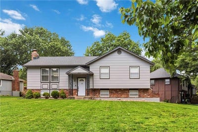 /international/us/405-n-cleveland-avenue-belton-mo-110108537956/