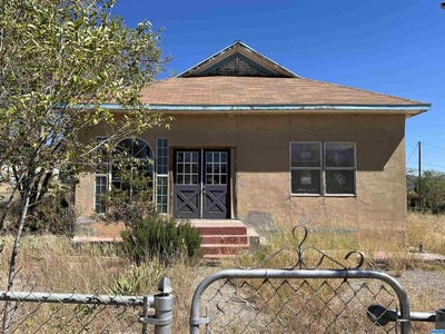 /international/us/santa-clara-nm-110094976435/