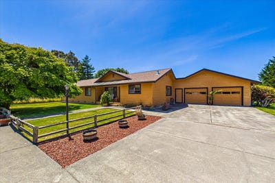 /international/us/2800-barber-creek-road-hydesville-ca-110108236836/