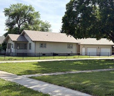 /international/us/155-n-5-street-lyons-ne-110106950052/