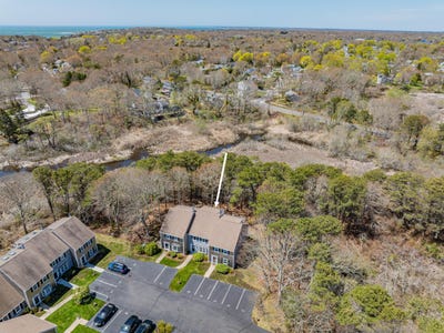 /international/us/287-ocean-street-hyannis-ma-110107825288/