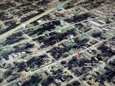 /international/us/213-s-sam-west-helena-ar-110104992469/