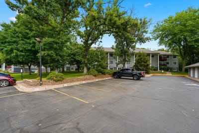 /international/us/1801-113th-avenue-nw-coon-rapids-mn-110109133093/