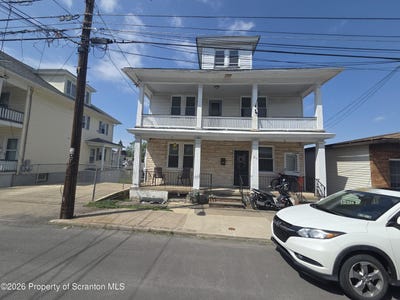 /international/us/219-e-elm-street-dunmore-pa-110107607895/